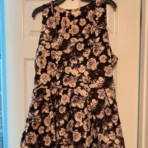 Xhiliration size xxl purple and beige floral dress!